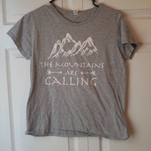 Anvil Tops - The mountains are calling tshirt Anvil Tops - The mountains are calling tshirt